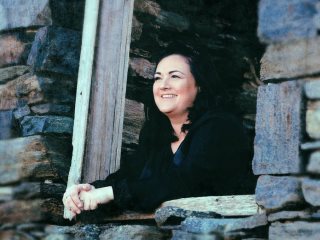 Diane Ní Chanainn: Broom of the Cowdenknowes